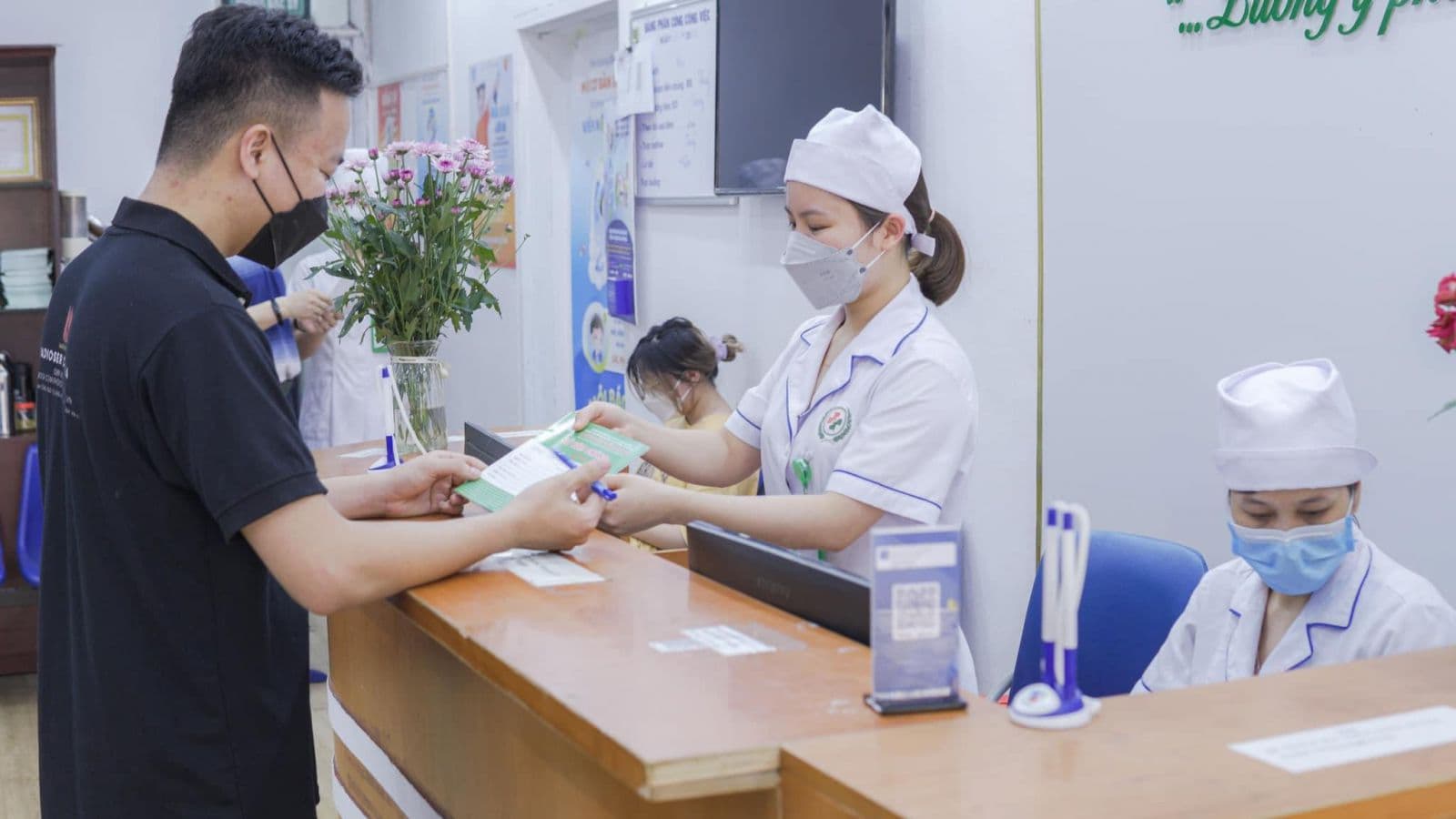 Khám Sức Khỏe Tân Sinh Viên Trường Đại Học Ngoại Ngữ: Chu Đáo – Khoa Học – Tận Tâm